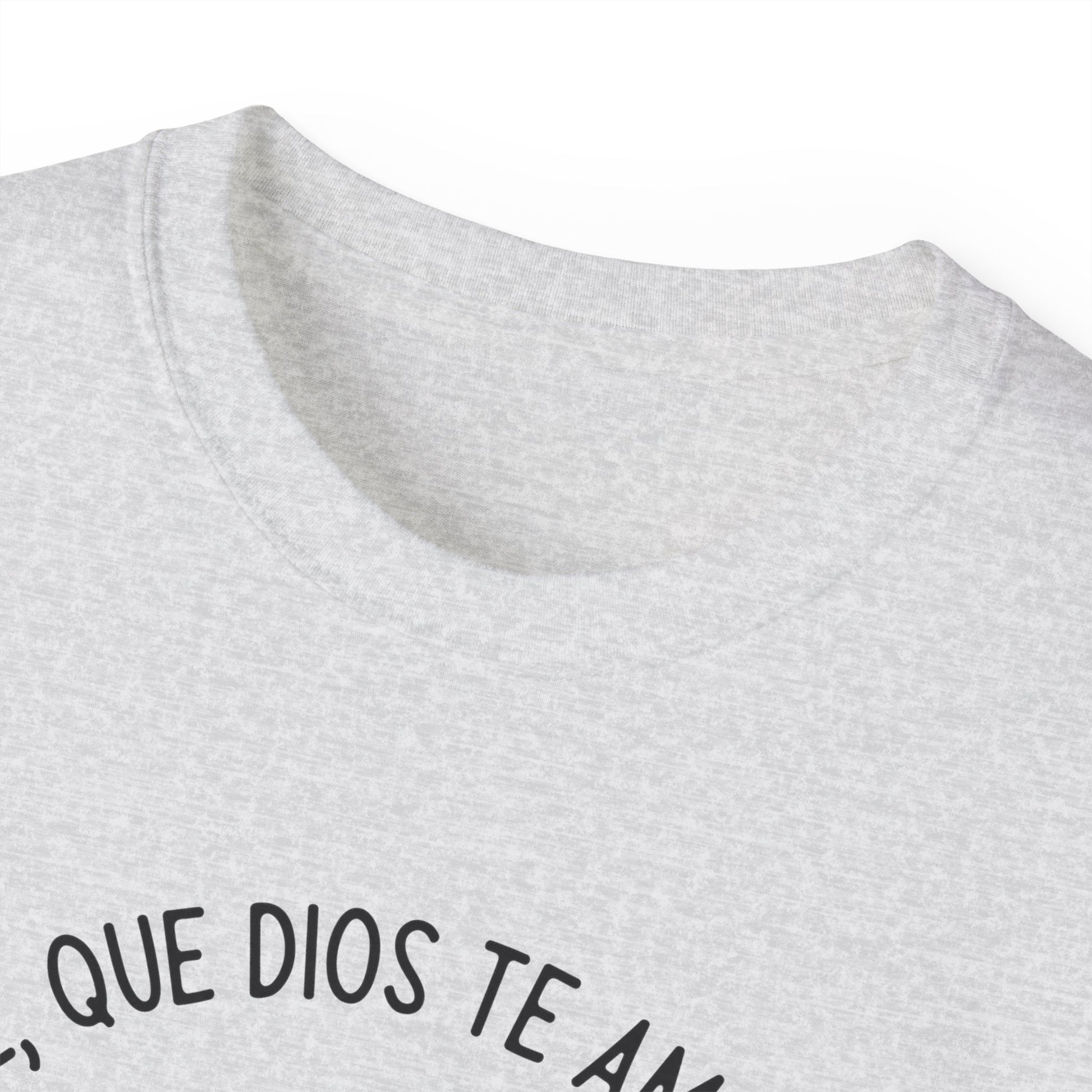 SONRIE QUE DIOS TE AMA CON AMOR ETERNO Christian Spanish Unisex T-shirt Printify