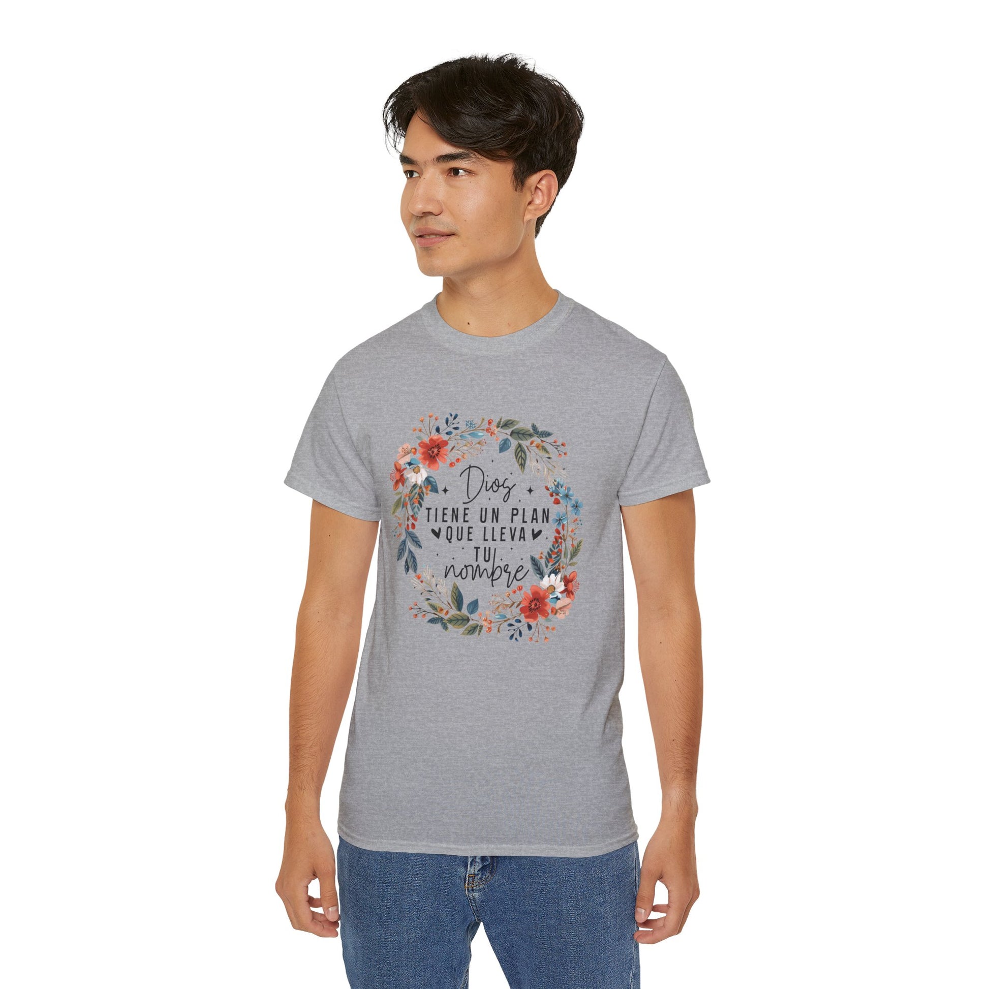 DIOS TIENE UN PLAN QUE LLEVA TU NOMBRE Christian Spanish Unisex T-shirt Printify