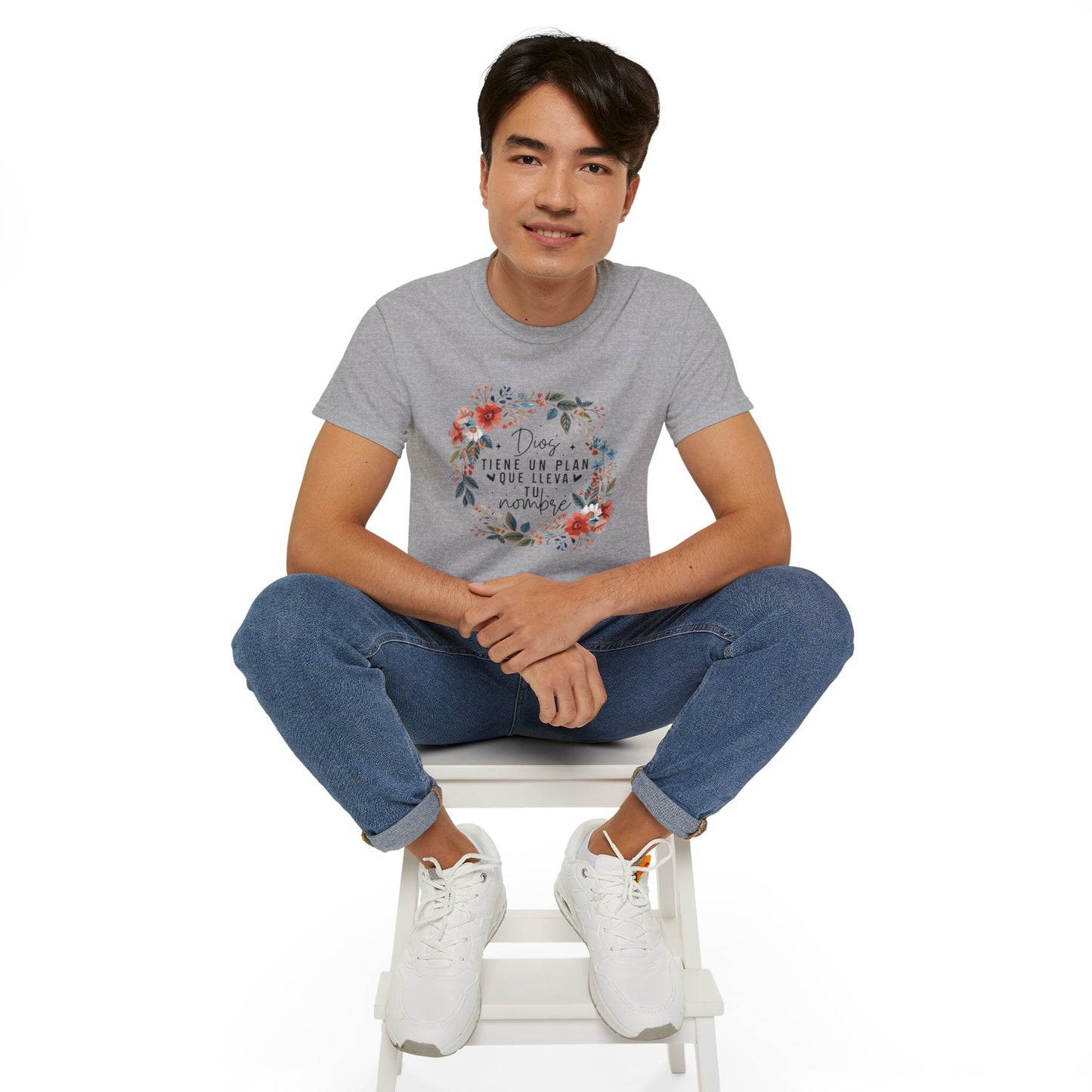 DIOS TIENE UN PLAN QUE LLEVA TU NOMBRE Christian Spanish Unisex T-shirt Printify