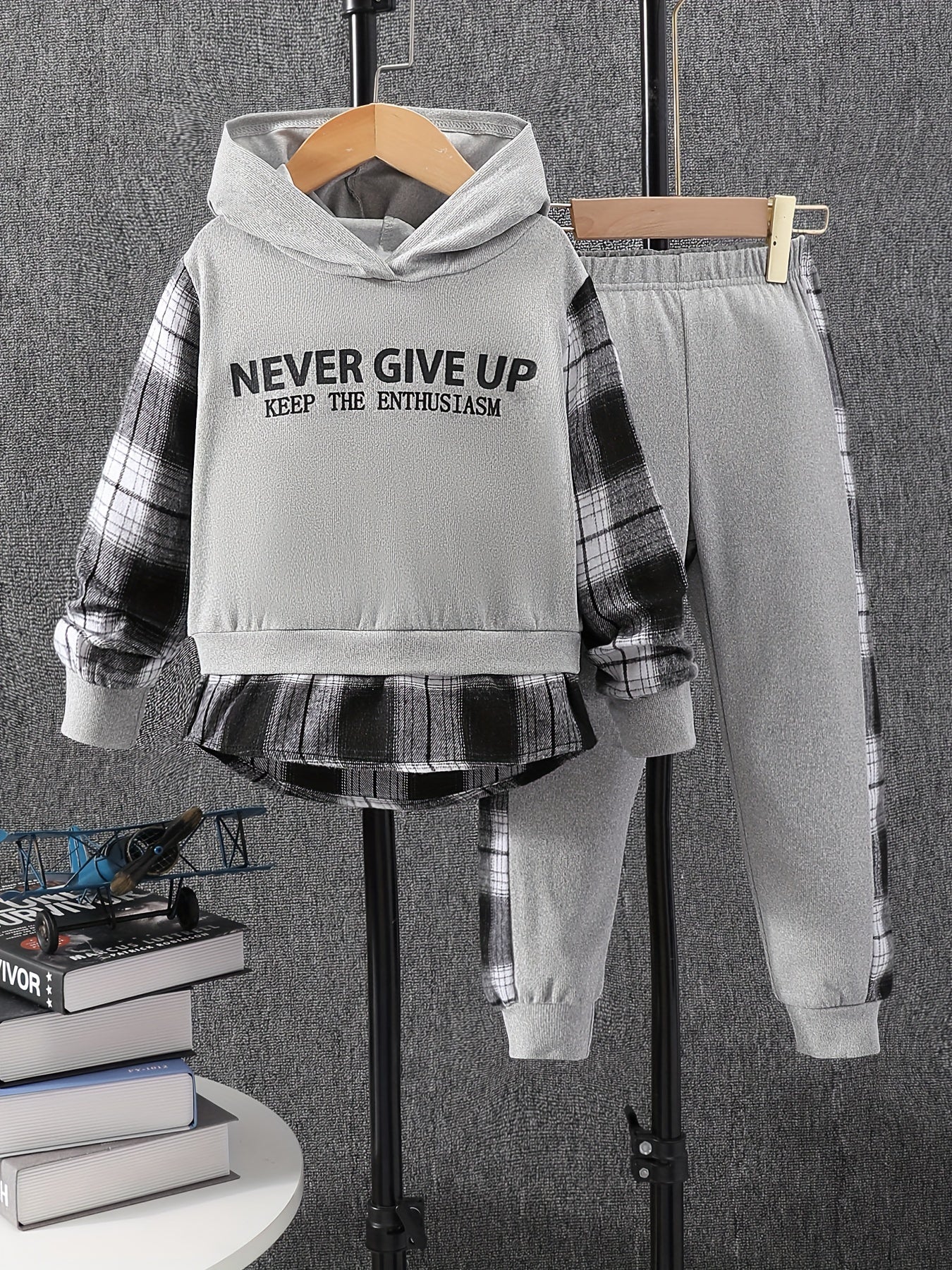 Never Give Up Keep The Enthusiasm Youth Christian Casual Outfit claimedbygoddesigns