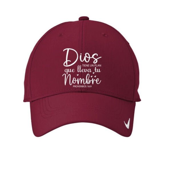 DIOS TIENE UN PLAN Adult Spanish Christian Hat - ClaimedbyGodDesigns