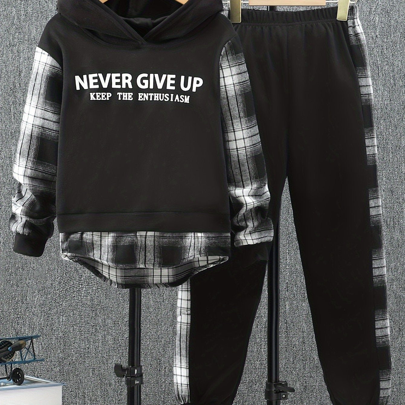 Never Give Up Keep The Enthusiasm Youth Christian Casual Outfit claimedbygoddesigns