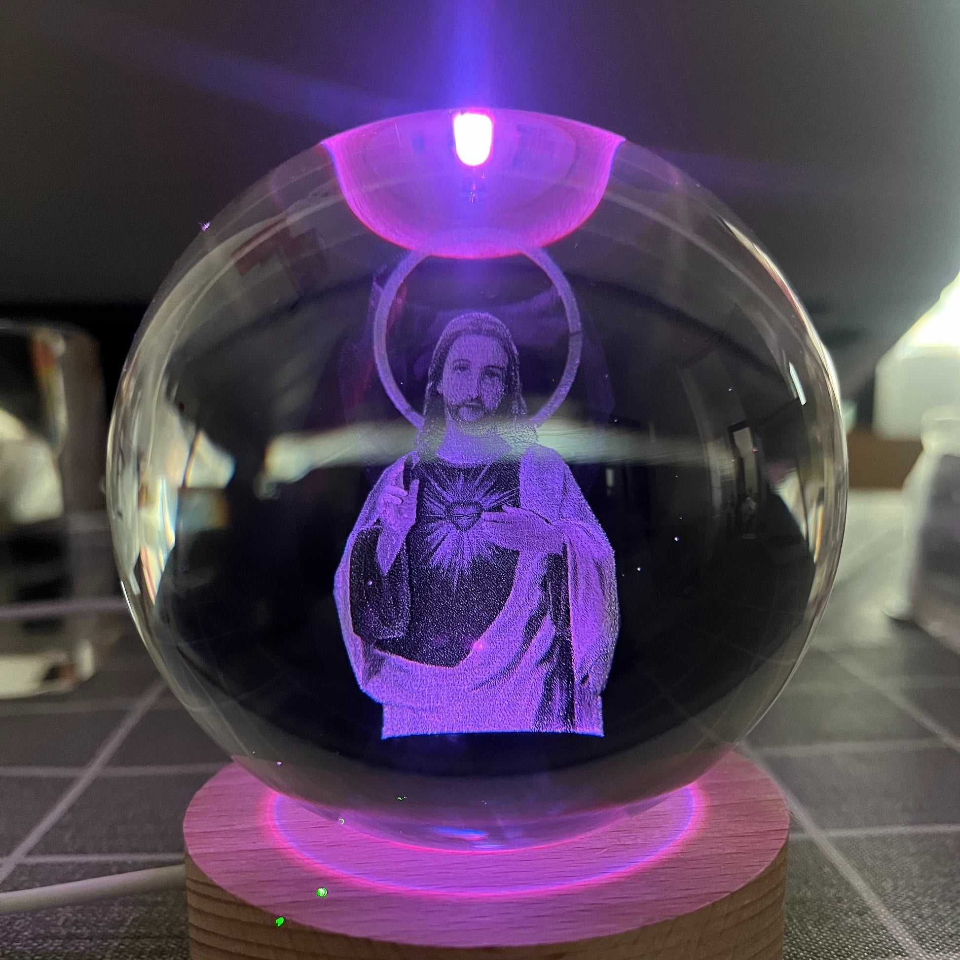 1pc Jesus 3D Crystal Ball Christian Gift Idea  With USB Color Light Base,,Diameter 2.36inch Or 3.15inch claimedbygoddesigns