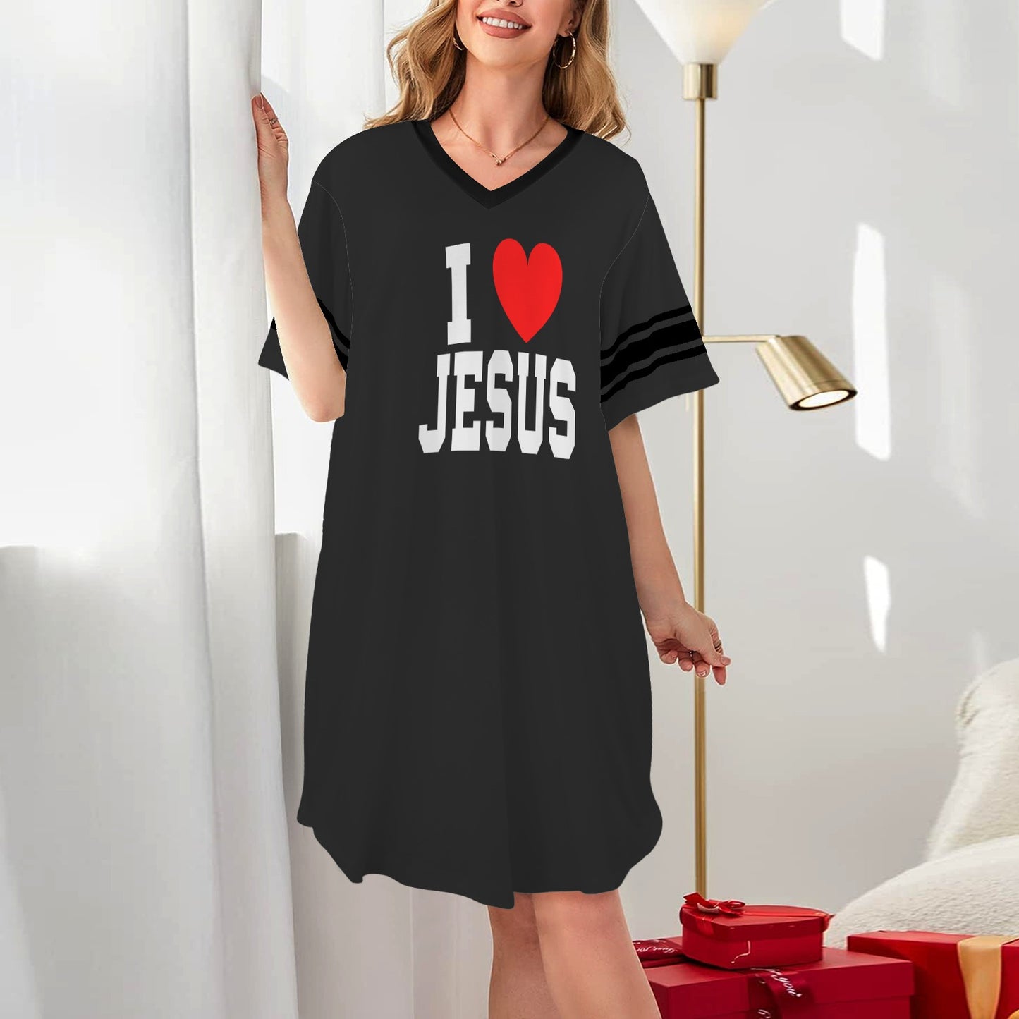 I Love Jesus Christian Women's V-Neck Short Sleeved Nightdresses