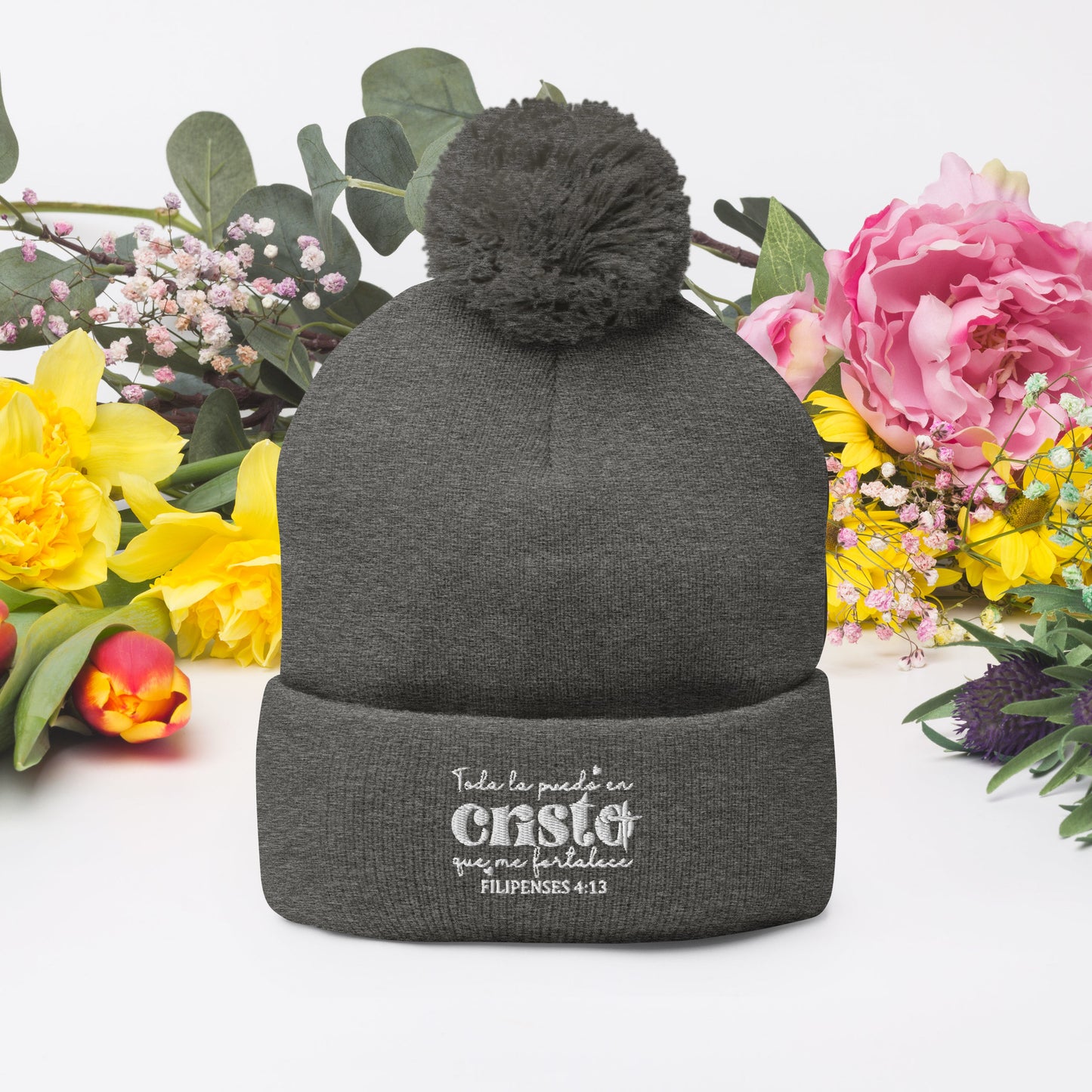 Todo La Puedo En Cristo Que Me Fortalece Spanish Christian Pom-Pom Beanie