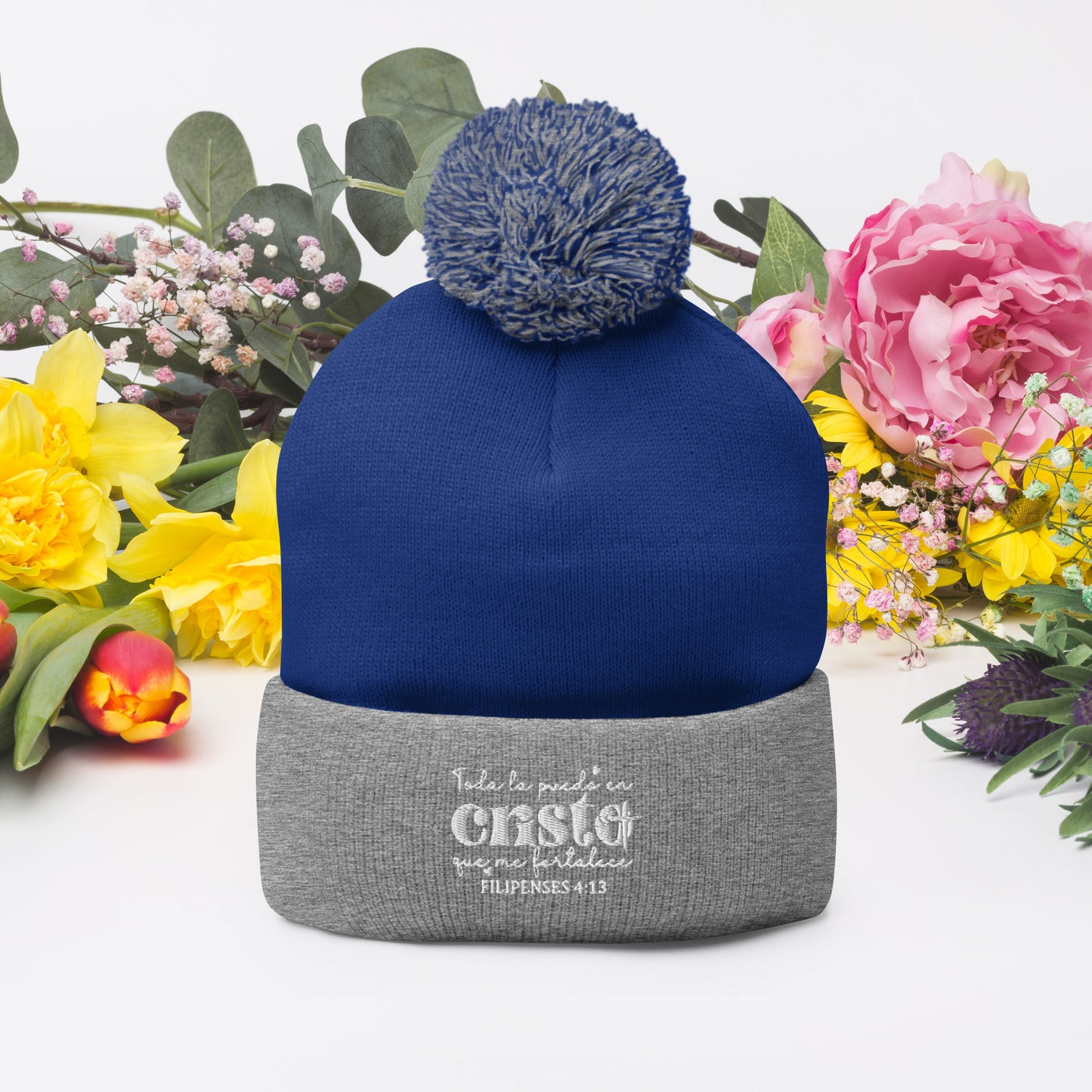 Todo La Puedo En Cristo Que Me Fortalece Spanish Christian Pom-Pom Beanie